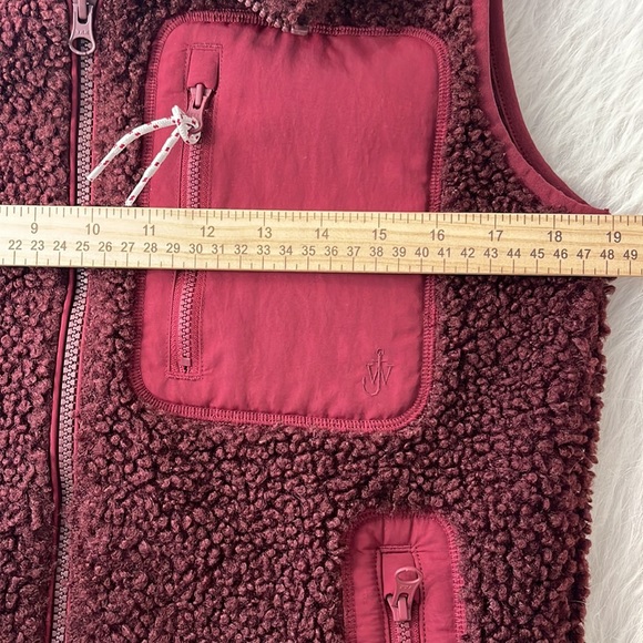 JWAnderson Uniqlo Men’S Windproof pile-lined Fleece Vest SZ XXS - Picture 9 of 9